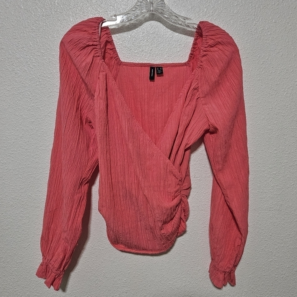 Vero Moda puff sleeve roushing on sides of top size xs